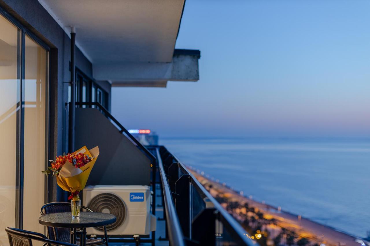 The Spot Apartments - Orbi Beach Tower Batumi Exteriér fotografie