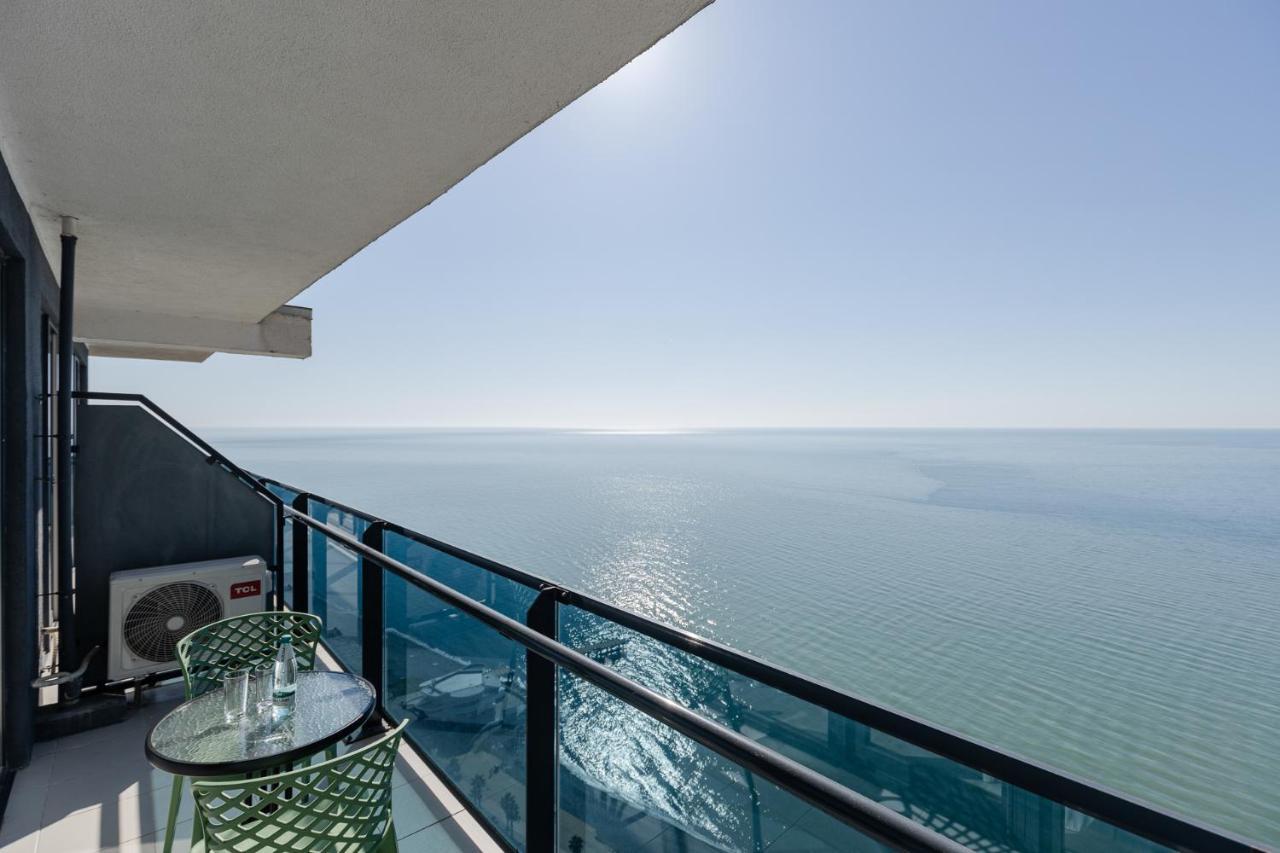 The Spot Apartments - Orbi Beach Tower Batumi Exteriér fotografie