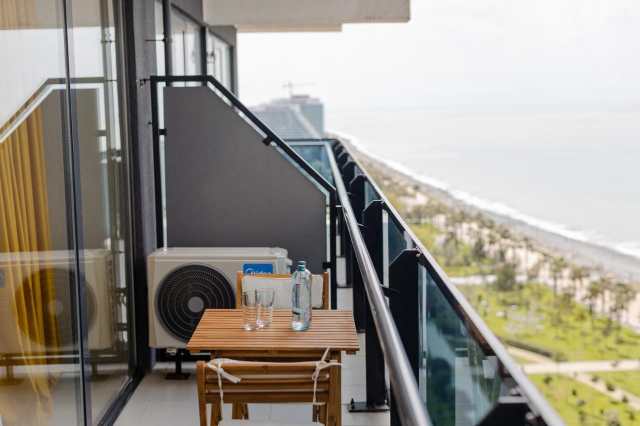 The Spot Apartments - Orbi Beach Tower Batumi Exteriér fotografie