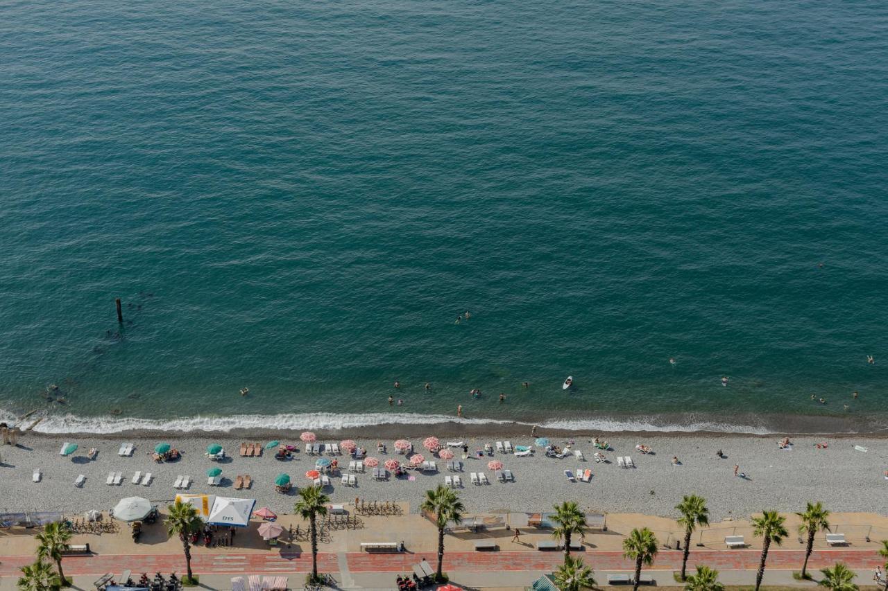 The Spot Apartments - Orbi Beach Tower Batumi Exteriér fotografie