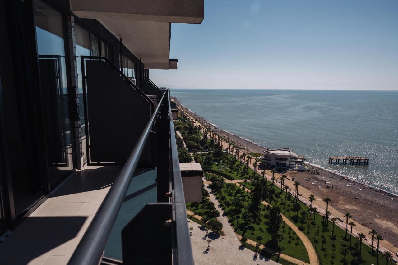 The Spot Apartments - Orbi Beach Tower Batumi Exteriér fotografie