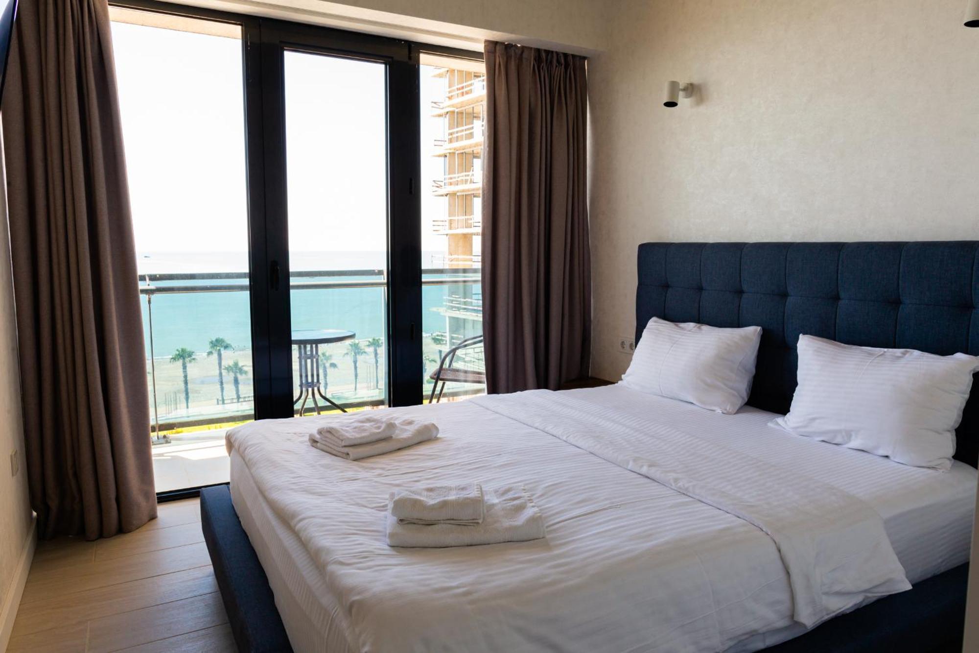 The Spot Apartments - Orbi Beach Tower Batumi Exteriér fotografie